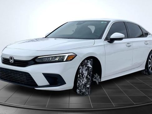 Used 2023 Honda Civic EX image 4