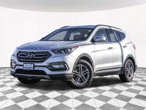 Used 2017 Hyundai Santa Fe Sport image 2