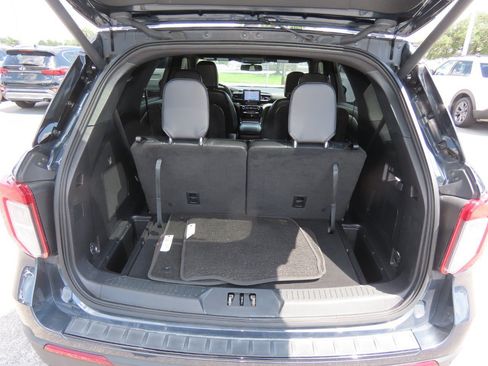 Used 2022 Ford Explorer ST-Line RWD image 14