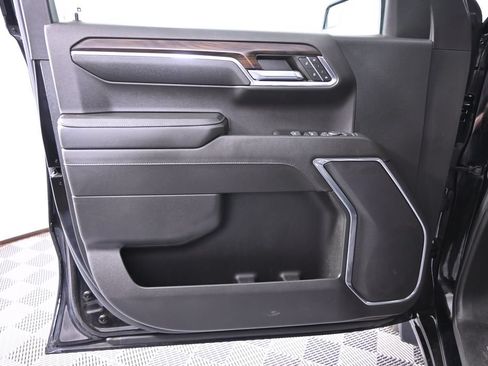 Used 2024 GMC Sierra 1500 SLT AWD/4WD image 18