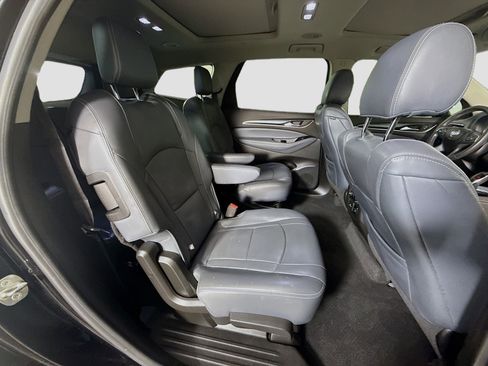 Used 2018 Buick Enclave Essence image 27