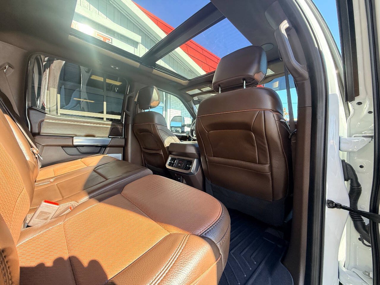 Used 2025 Ford F250 King Ranch w/ FX4 Off-Road Package AWD/4WD image 42