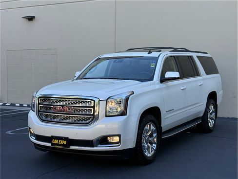 Used 2015 GMC Yukon XL SLT w/ Open Road Package AWD/4WD image 4