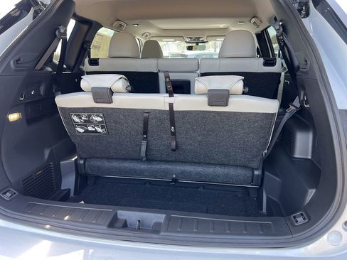 New 2026 Mitsubishi Outlander SE image 9