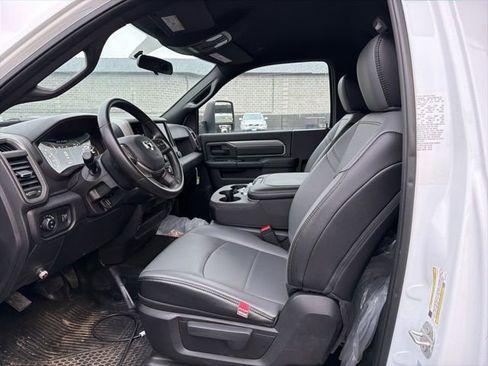 New 2024 RAM 3500 Tradesman AWD/4WD image 7