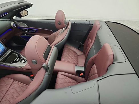 New 2026 Mercedes-Benz SL 63 AMG S e Performance 4MATIC image 11