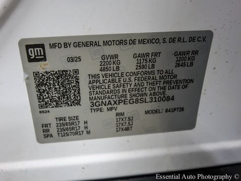 Used 2025 Chevrolet Equinox LT AWD/4WD image 25