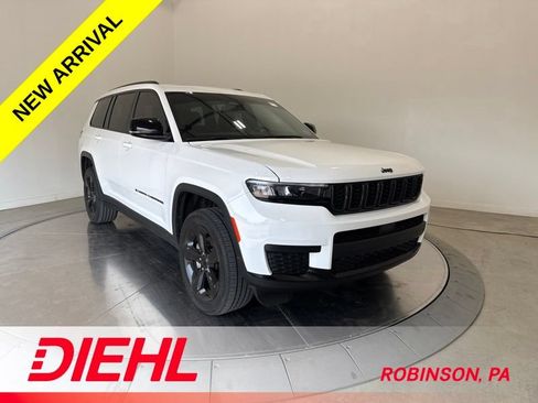 Used 2023 Jeep Grand Cherokee L Laredo AWD/4WD image 1