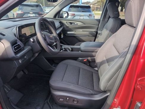 New 2026 Chevrolet Traverse LT w/ Driver Confidence Package image 13