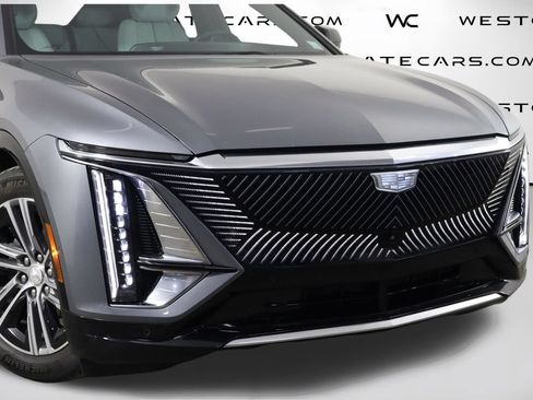 Used 2023 Cadillac Lyriq 2WD image 48
