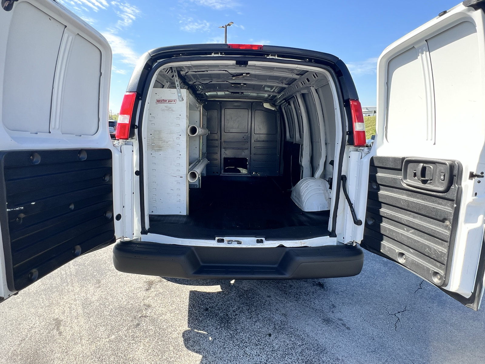 Used 2019 Chevrolet Express 2500 w/ Driver Convenience Package RWD image 22