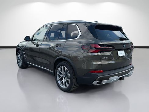New 2026 BMW X5 xDrive40i w/ Climate Comfort Package AWD/4WD image 5