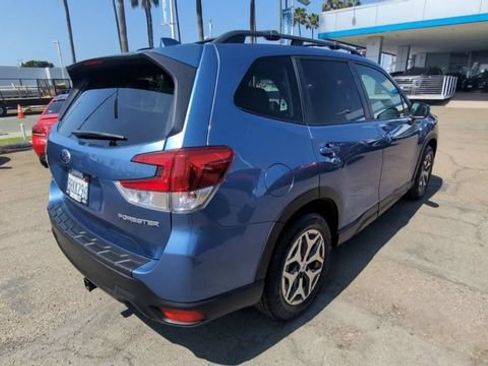 Used 2020 Subaru Forester Premium AWD/4WD image 8