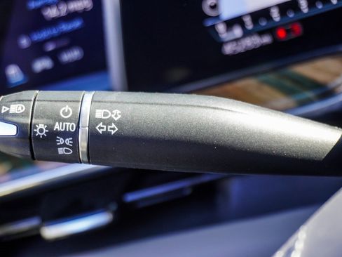 Used 2021 Cadillac Escalade Sport Platinum image 21