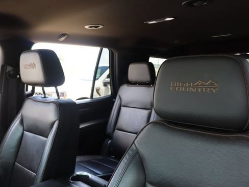 Used 2021 Chevrolet Tahoe High Country AWD/4WD image 17