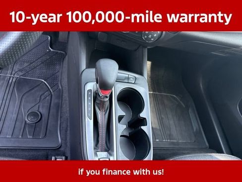 Used 2024 Chevrolet Trax RS w/ Sunroof Package FWD image 34
