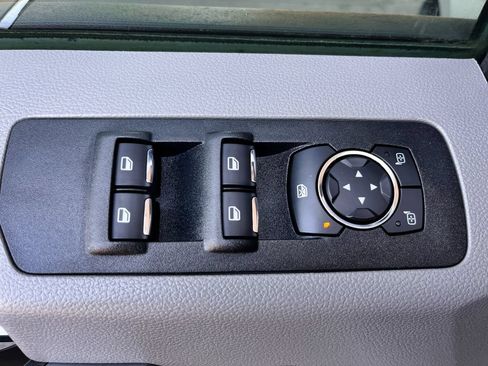 Used 2019 Ford F150 XLT w/ Equipment Group 302A Luxury AWD/4WD image 37