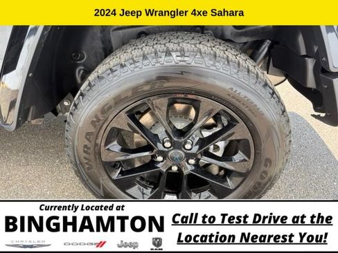 Used 2024 Jeep Wrangler Unlimited Sahara AWD/4WD image 21