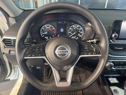 Used 2022 Nissan Altima 2.5 S image 15