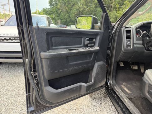 Used 2014 RAM 1500 Express w/ Black Ram 1500 Express Group AWD/4WD image 11