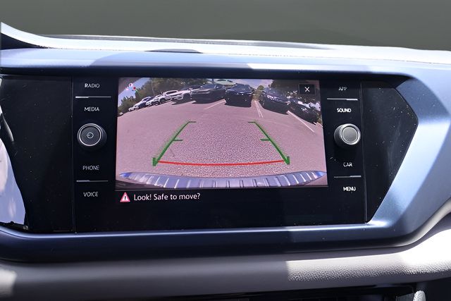 Certified 2023 Volkswagen Taos SE FWD image 24