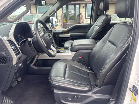 Used 2020 Ford F150 Lariat w/ Equipment Group 502A Luxury AWD/4WD image 12