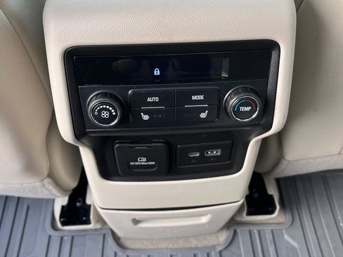 Used 2021 GMC Acadia Denali w/ Denali Ultimate Package image 14