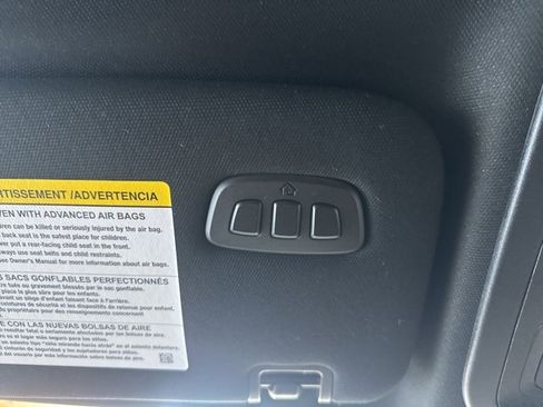 Used 2025 Ford Explorer ST-Line w/ ST-Line Street Pack image 30