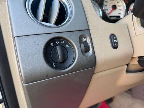 Used 2007 Ford F150 Lariat RWD image 16