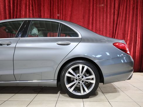 Used 2018 Mercedes-Benz C 300 Sedan image 6