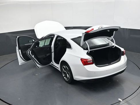 Used 2024 Chevrolet Malibu LT image 38