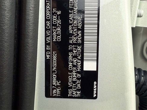 Used 2019 Volvo S60 T8 Inscription image 34