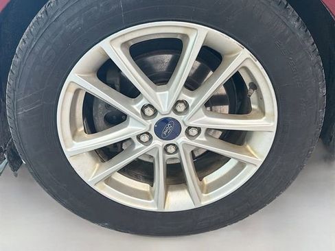Used 2016 Ford Focus SE image 27