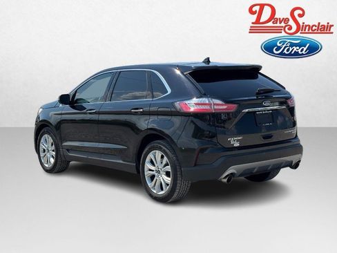 Used 2020 Ford Edge Titanium w/ Equipment Group 301A FWD image 9