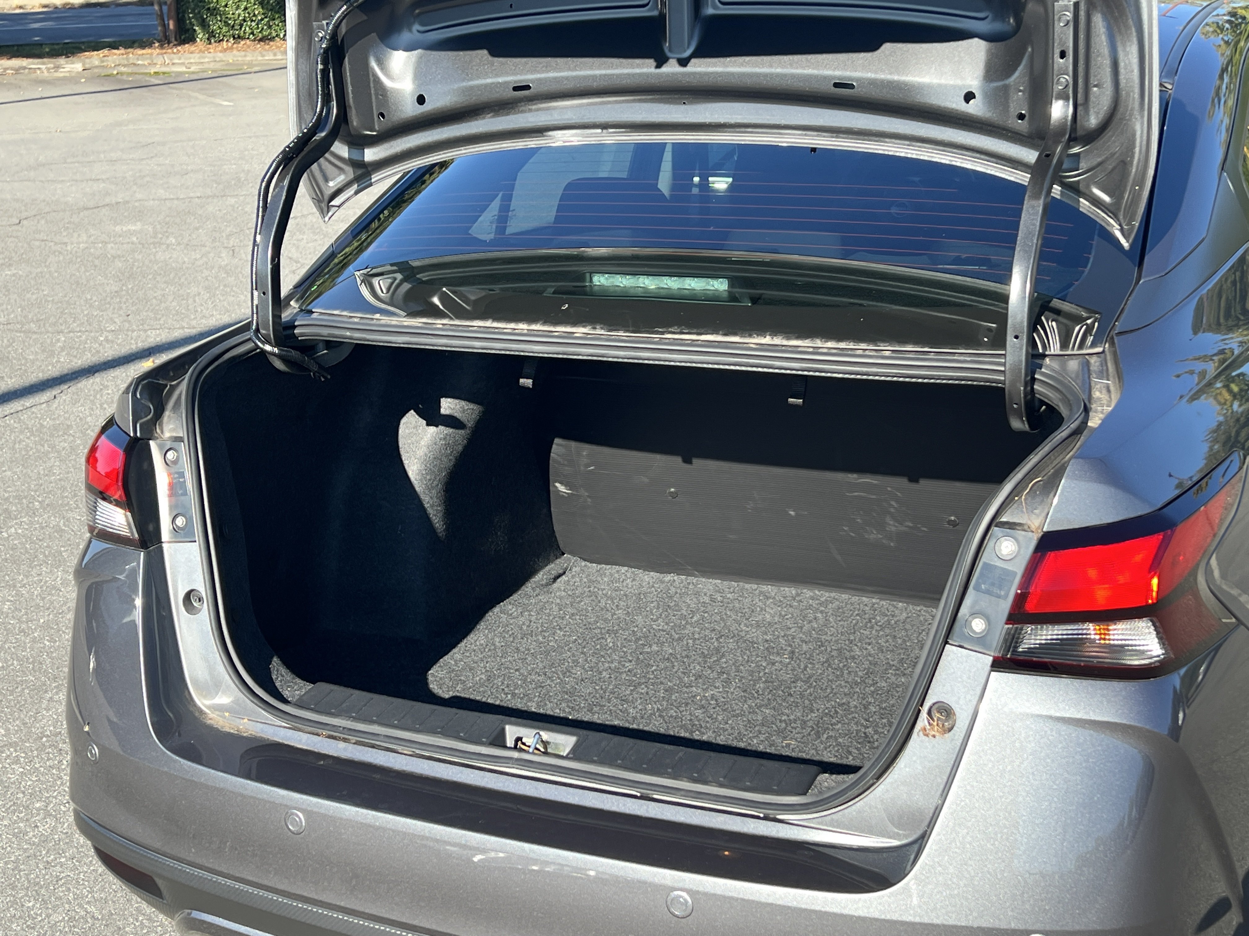 Certified 2025 Nissan Versa S w/ Trunk Package FWD image 15