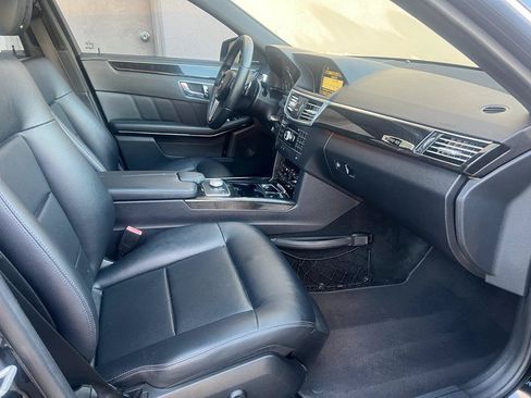 Used 2011 Mercedes-Benz E 350 Sedan image 22
