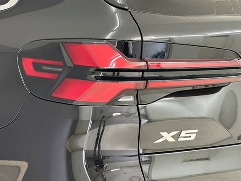 New 2026 BMW X5 sDrive40i image 12