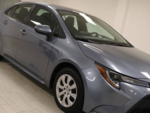 Used 2022 Toyota Corolla LE image 81