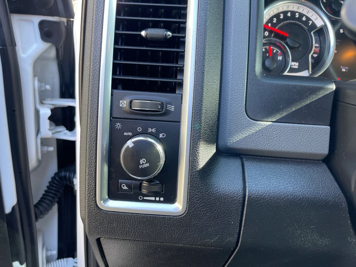 Used 2017 RAM 1500 Big Horn RWD image 19