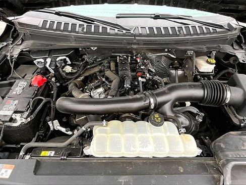 Used 2024 Ford Expedition Limited image 9