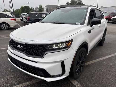 Used 2022 Kia Sorento SX FWD image 2