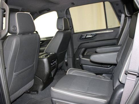 Used 2025 Chevrolet Tahoe Premier RWD image 22