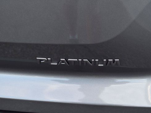 New 2026 Nissan Pathfinder Platinum w/ Accent Package FWD image 10