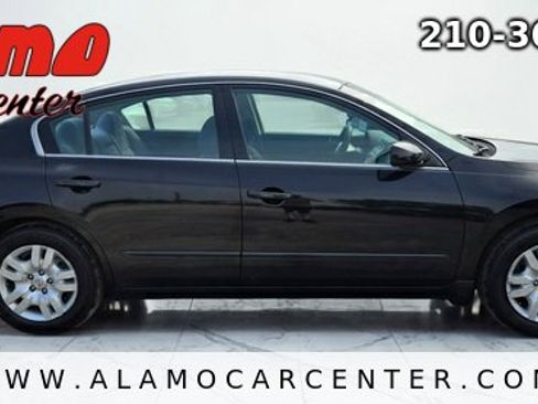 Used 2012 Nissan Altima 2.5 S FWD image 6