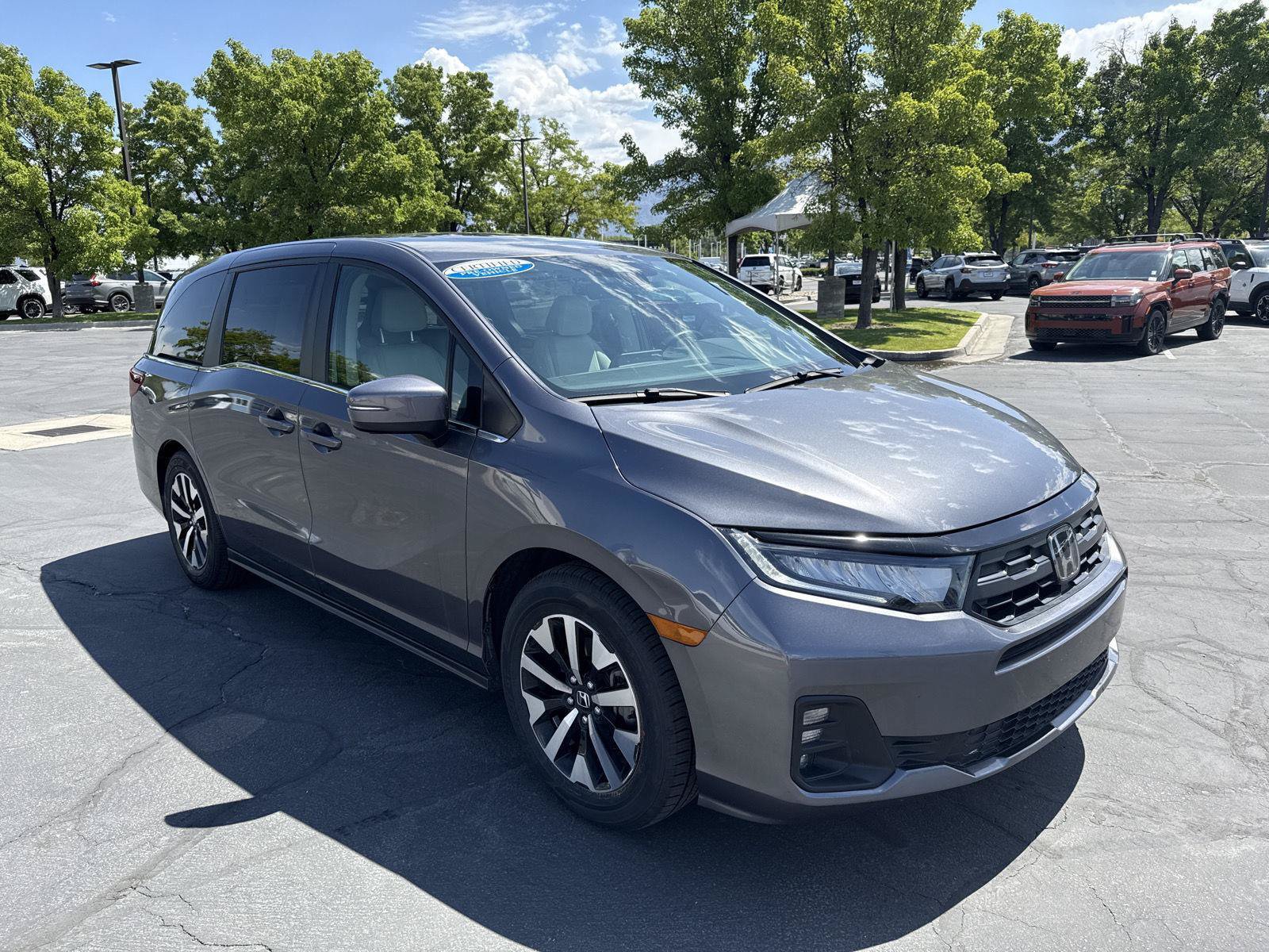 Used 2025 Honda Odyssey EX-L image 4