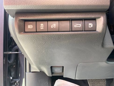 Used 2026 Toyota Camry LE w/ Convenience Package FWD image 17