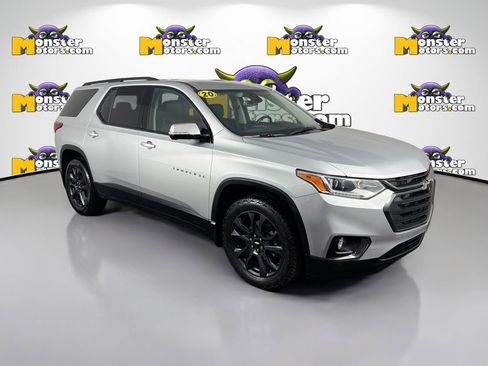 Used 2020 Chevrolet Traverse RS image 3