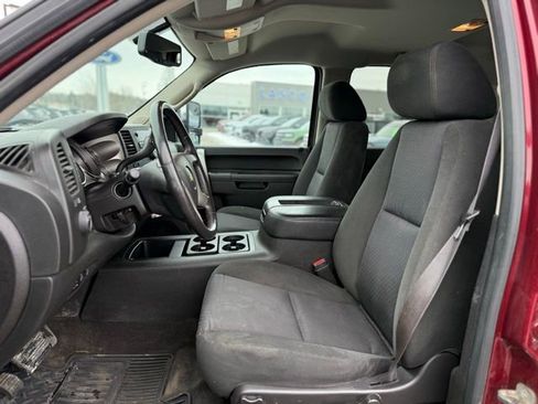 Used 2014 Chevrolet Silverado 2500 LT w/ Custom Sport Truck Package image 11