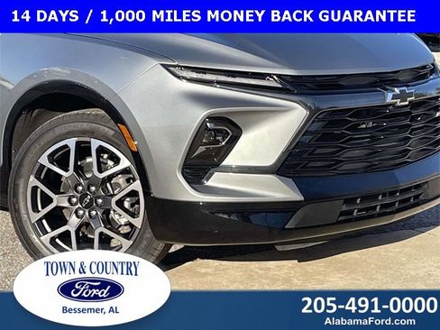 Used 2025 Chevrolet Blazer RS image 9