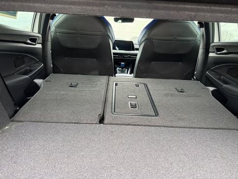 Used 2024 Volkswagen Golf R image 20